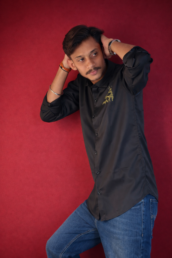 ROYAL DEER DIAMOND PREMIUM BLACK SHIRT